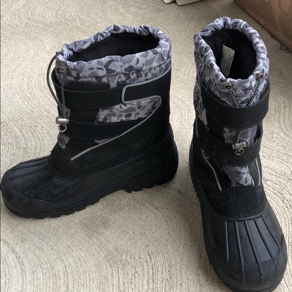 Land’s End boys snow boots